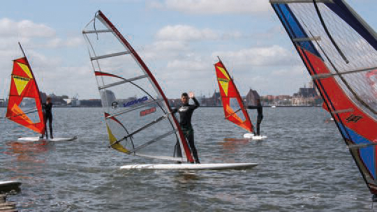 5 Klassenfahrt Rügen HausamSund Surfkurs