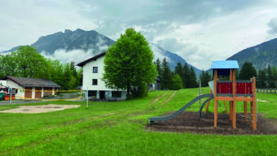 3 Klassenfahrt Zugspitzregion JugendherbergeMittenwald Gelände