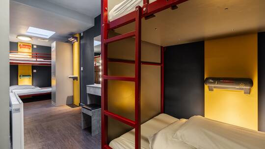 4 Klassenfahrt LiverpoolundManchester KabannasLiverpool Mehrbettzimmer