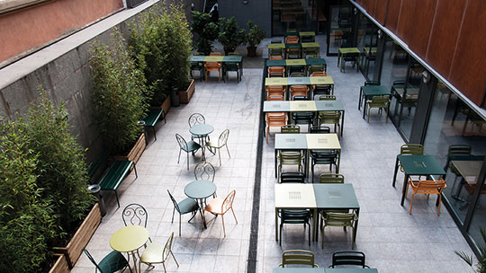 4 Klassenfahrt Barcelona AlbergPereTarrés Terrasse