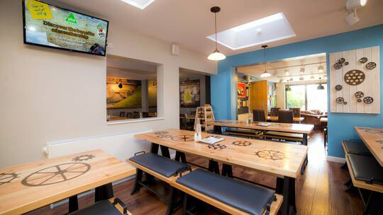 3 Klassenfahrt Cambridge YHACambridge Aufenthaltsraum