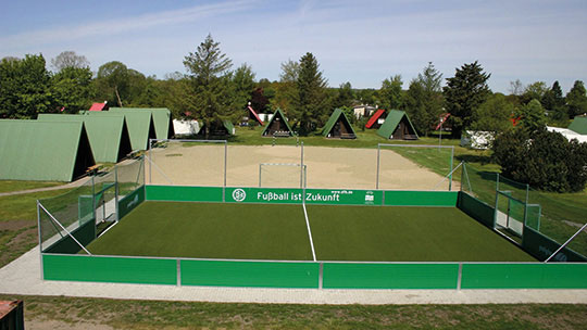 1 Klassenfahrt Groemitz Lensterstrand DFB Minispielfeld