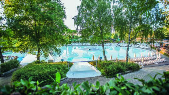 1 Klassenfahrt Gardasee huAltominciovillage Pool