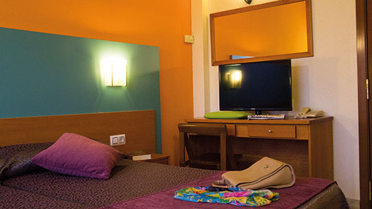 4 Klassenfahrt Barcelona MittelklassehotelsCostaMaresme Zimmerbeispiel