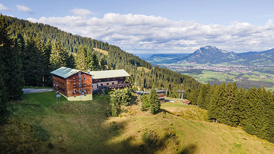 1 Klassenfahrt Oberstdorf Hoernerhaus Panoramablick