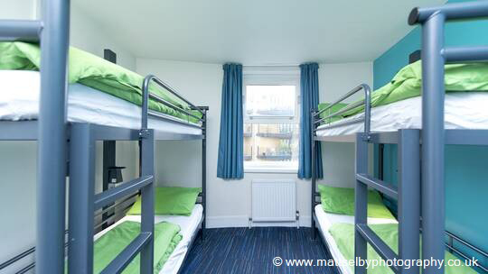 2 Klassenfahrt London YHALondonThameside Mehrbettzimmer