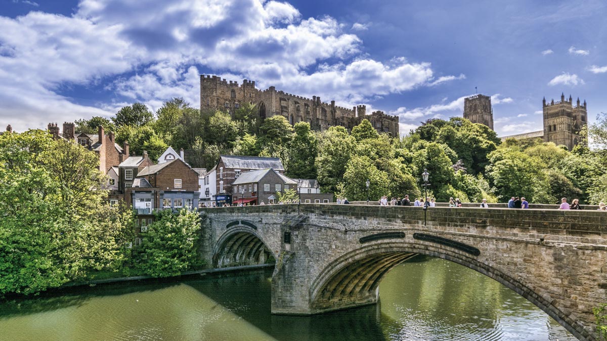 Brücke über die Wear mit Blick auf die Kathedrale von Durham 