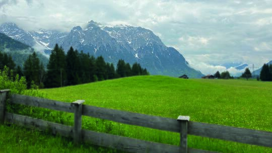 2 Klassenfahrt Zugspitzregion JugendherbergeMittenwald Aussicht