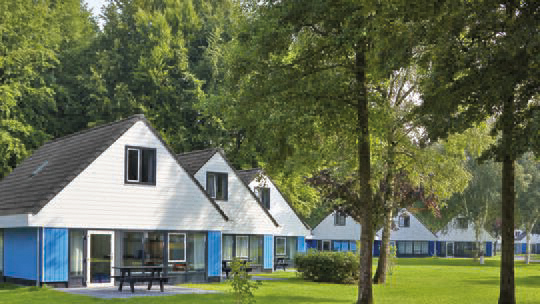 1 Klassenfahrt Biddinghuizen WalibiVillage Außenansicht