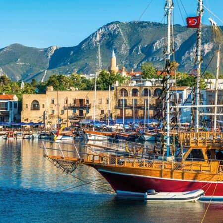 Paphos und Meerwasser-entsalzungsanlage