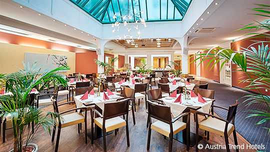 2 Gruppenreise Wien AustriaTrendHotelAnanas Restaurant 2 Gruppenreise Wien AustriaTrendHotelAnanas Restaurant