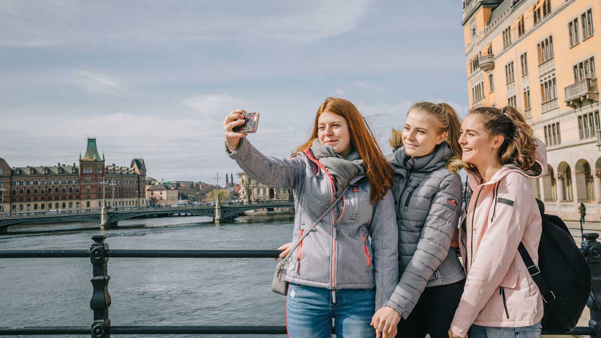 Schülerinnen in Stockholm