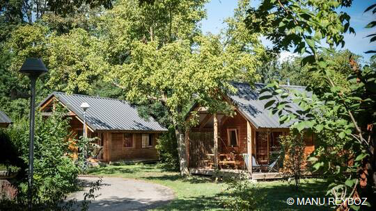 1 Klassenfahrt Colmar HuttopiaCampingdeL'IllColmar ChaletsAussenansicht