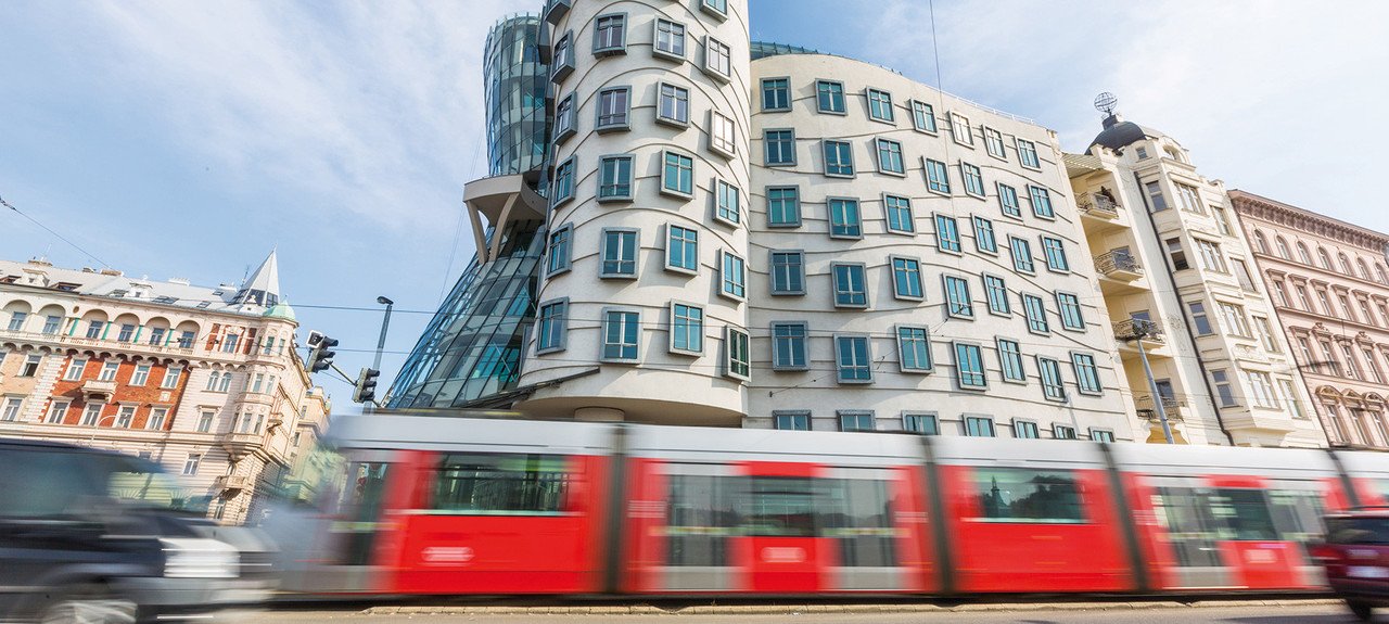 CTS-Länderspezialisten Tschechien Schiefes Haus in Prag