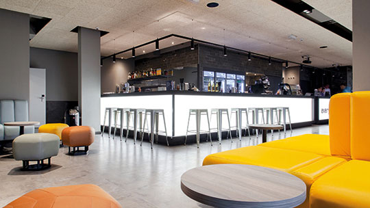 2 Klassenfahrt Frankfurt ao Ostend Lobbybereich 2 Klassenfahrt Frankfurt ao Ostend Lobbybereich