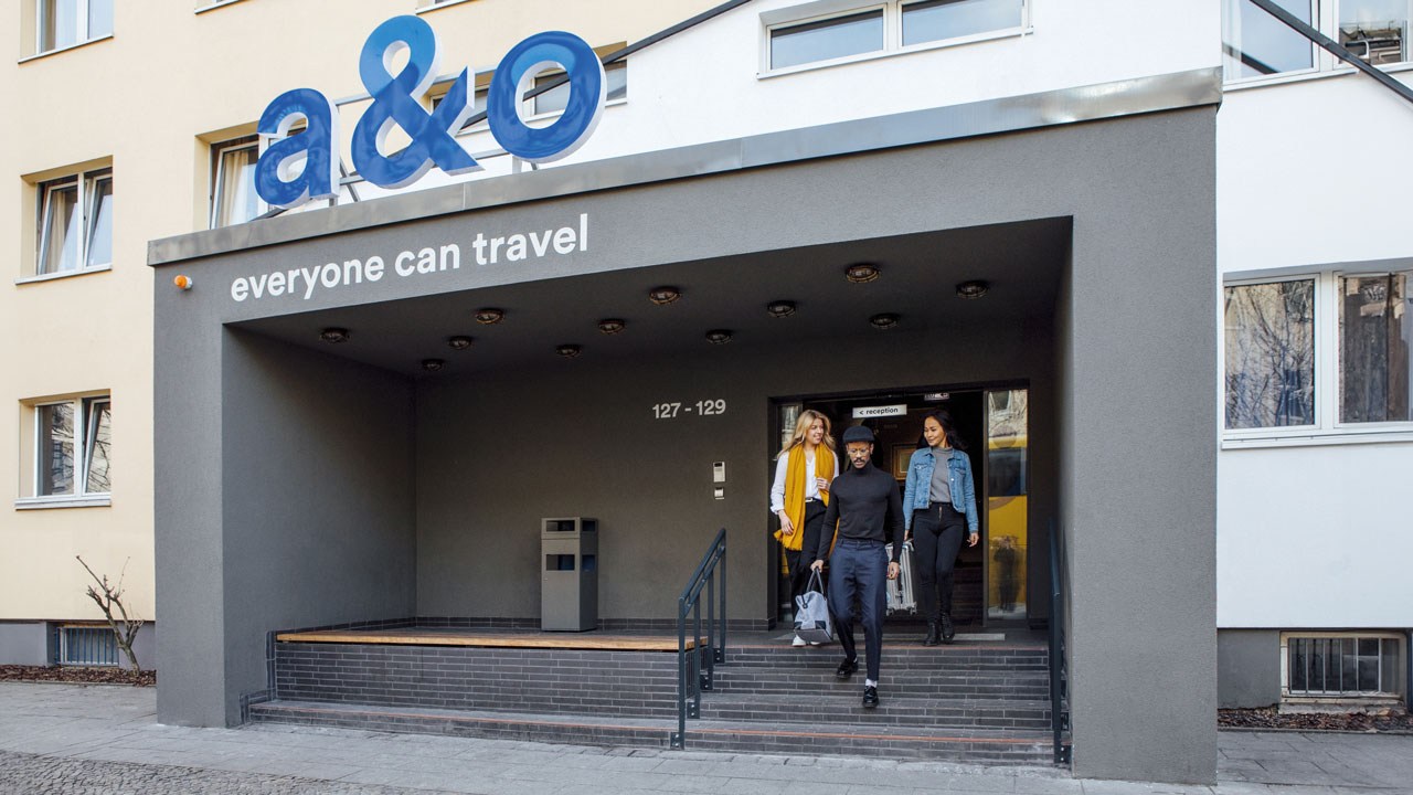 Nebensaisonaktion a&o Eingangsbereich eines a&o Hostels