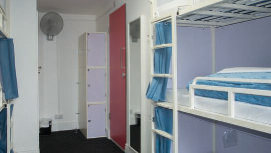 1 Klassenfahrt London SmartHydeParkViewHostel Mehrbettzimmer