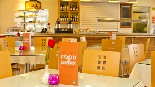 3 Klassenfahrt Chester YHAConwy Restaurant