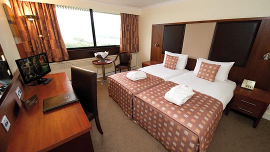 Muthu Glasgow River Hotel (ehemals Erskine Bridge Hotel) Muthu Glasgow River Hotel (ehemals Erskine Bridge Hotel)