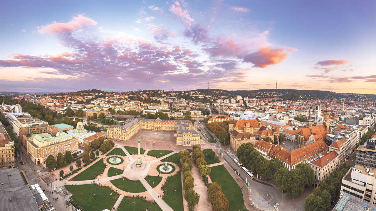 Luftbild mit Stuttgarter Schloss