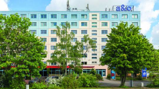 1 Klassenfahrt Berlin a&oBerlinKolumbus Aussenansicht