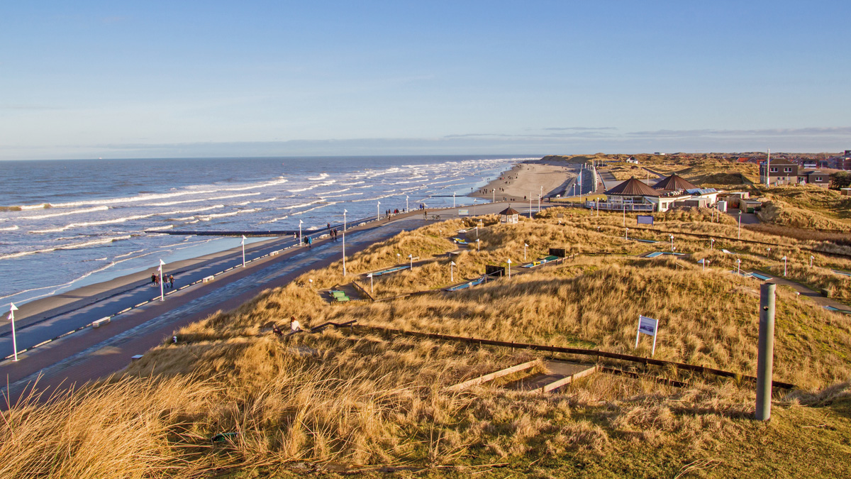 Norderney - kleine Häuschen am Strand