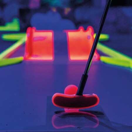3D Schwarzlicht Minigolf