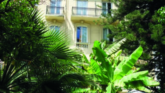 5 Klassenfahrt Nizza JugendherbergelesCamelias Aussenansicht 5 Klassenfahrt Nizza JugendherbergelesCamelias Aussenansicht