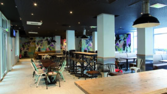 3 Klassenfahrt Paris StChristophersInnParisGareduNord Frühstücksbereich 3 Klassenfahrt Paris StChristophersInnParisGareduNord Frühstücksbereich