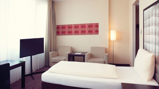 Mercure Hotel München Neuperlach Süd ★★★★