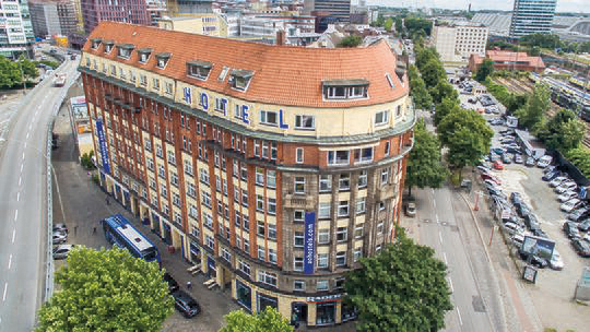 1 Klassenfahrt Hamburg a&oHamburgHauptbahnhof Außenansicht