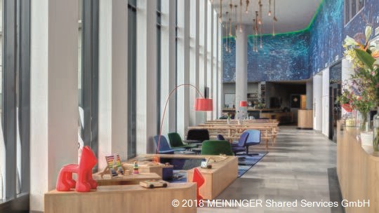 3 Klassenfahrt Amsterdam MeiningerAmsterdamAmstel Lounge