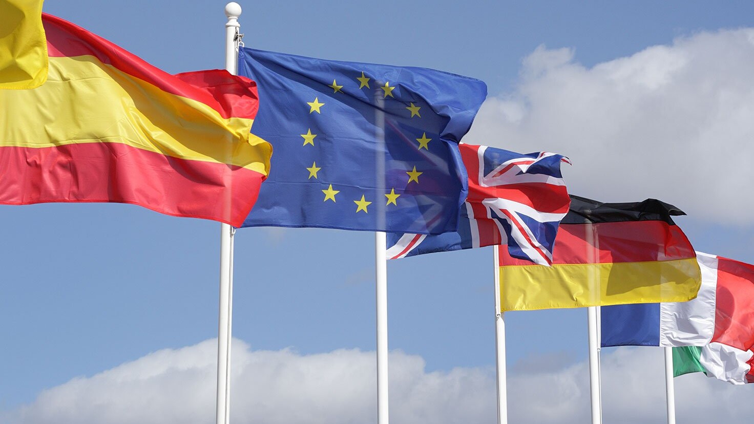 Länder- und Reiseinformationen Fahnen in Europa