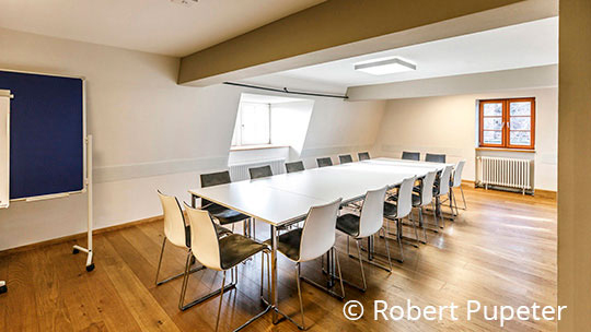 4 Klassenfahrt Nuernberg JH Tagungsraum