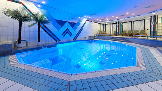 3 Gruppenreise Dresden DorintHotel Pool 3 Gruppenreise Dresden DorintHotel Pool