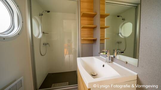 3 Klassenfahrt Amsterdam EuroParcsHetAmsterdamseBos Badezimmer