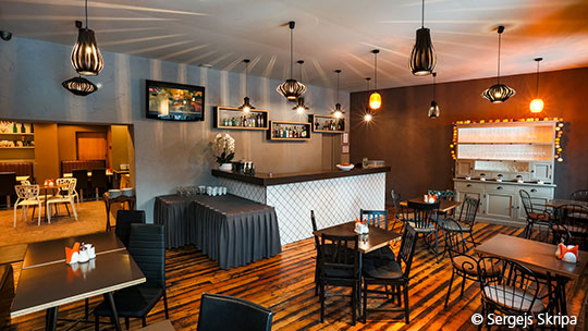 2 Klassenfahrt Riga PrimoHotel Bar