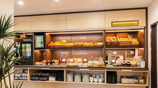 3 Klassenfahrt Essen BnB Fruestueck2 3 Klassenfahrt Essen BnB Fruestueck2