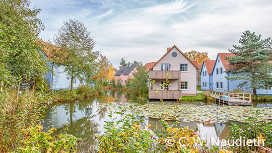 2 Klassenfahrt MecklenburgerSeenplatte BeechResortFleesensee AussenmitTeich 2 Klassenfahrt MecklenburgerSeenplatte BeechResortFleesensee AussenmitTeich