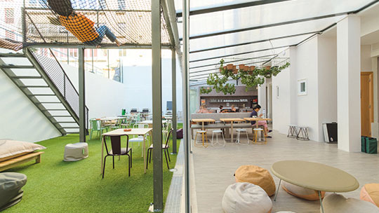 3 Klassenfahrt Lissabon WOTPatio Terrasse