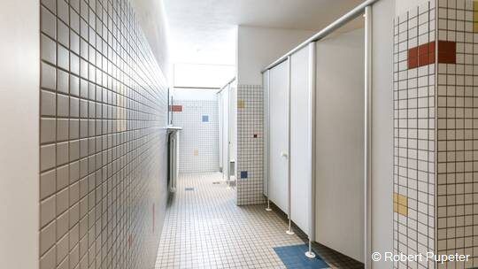 4 Klassenfahrt StarnbergerSee JugendherbergePossenhofen Gemeinschaftsdusche 4 Klassenfahrt StarnbergerSee JugendherbergePossenhofen Gemeinschaftsdusche