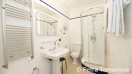 2 Klassenfahrt Prag Hotel Residence Bologna Badezimmer