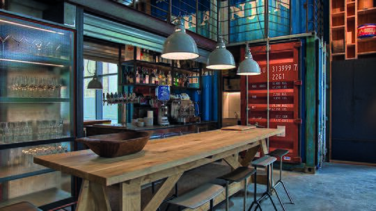 2 Klassenfahrt Venedig AndaVeniceHostel Bar