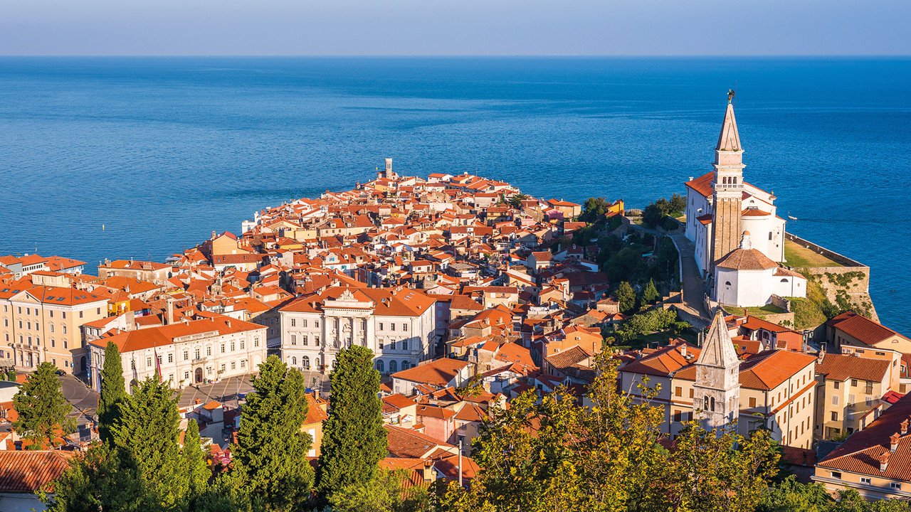 Hochschulexkursionen Slowenien Blick auf slowenische Stadt Porec