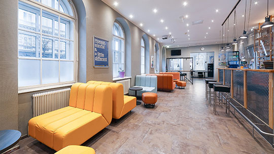 2 Klassenfahrt Wien ao Wien Stadthalle Bar