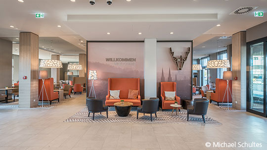 3 Gruppenreise Freiburg HamptonbyHiltonFreiburg Lobby 3 Gruppenreise Freiburg HamptonbyHiltonFreiburg Lobby