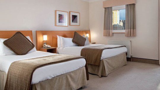 Holiday Inn Kensington Forum ★★★★ Holiday Inn Kensington Forum ★★★★
