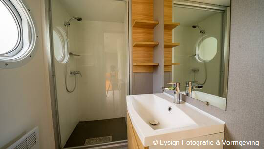 3 Klassenfahrt Amsterdam EuroParcsHetAmsterdamseBos Badezimmer