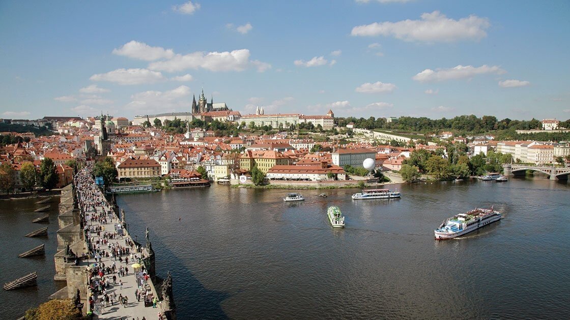 Karlsbrücke und Hraschin Prag