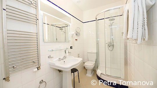 2 Klassenfahrt Prag Hotel Residence Bologna Badezimmer